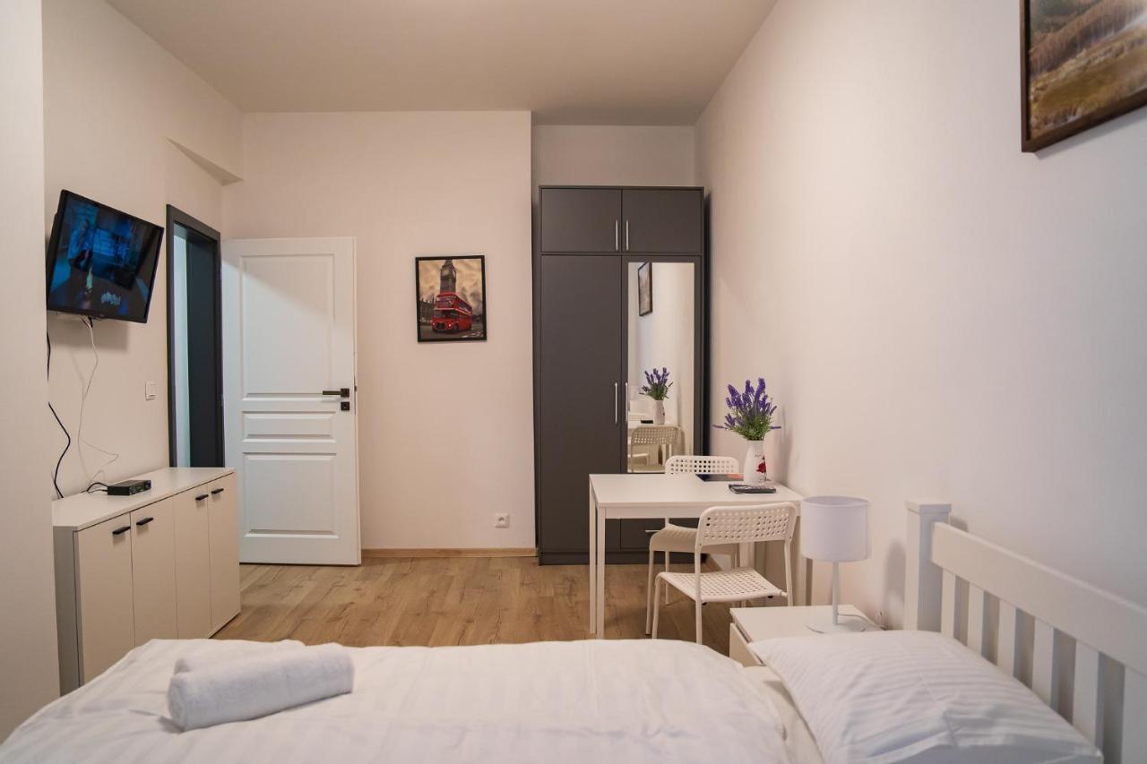 Top Class Apartments In Carlsbad Bulharska Street كارلوفي فاري المظهر الخارجي الصورة