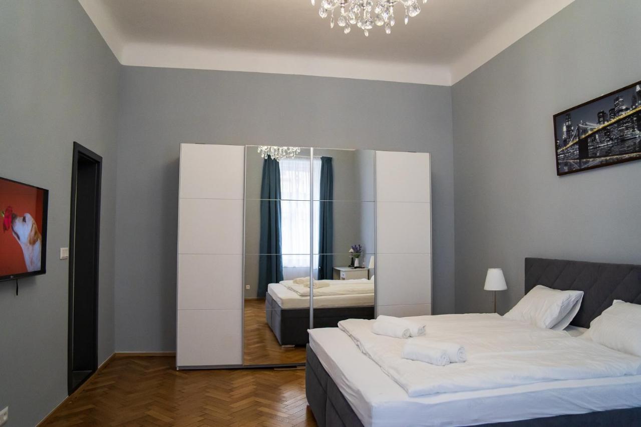 Top Class Apartments In Carlsbad Bulharska Street كارلوفي فاري المظهر الخارجي الصورة