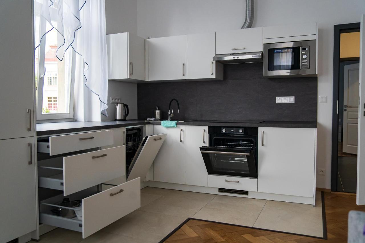 Top Class Apartments In Carlsbad Bulharska Street كارلوفي فاري المظهر الخارجي الصورة