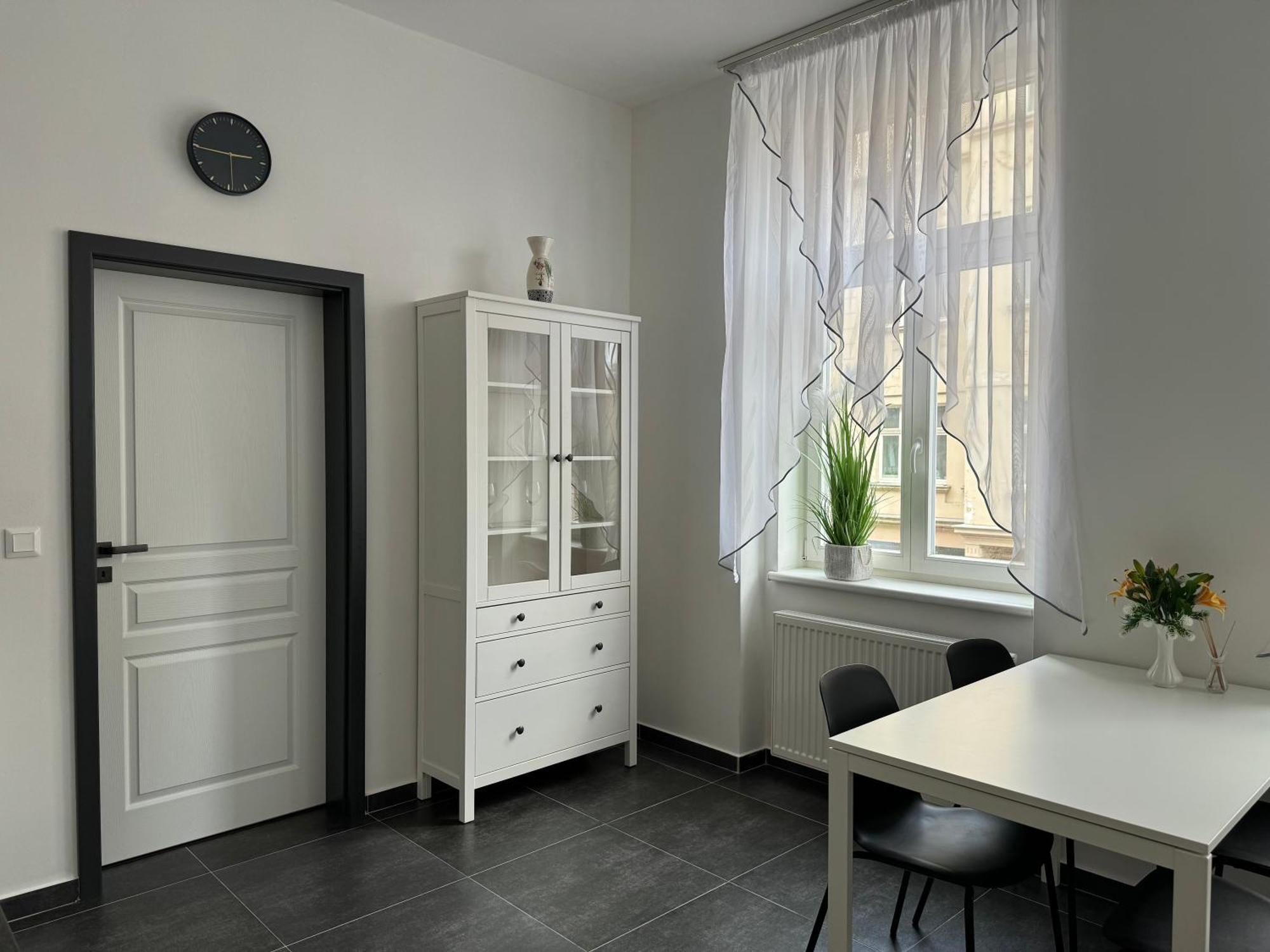 Top Class Apartments In Carlsbad Bulharska Street كارلوفي فاري المظهر الخارجي الصورة